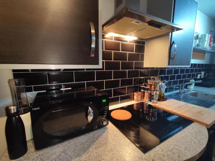 Flat With Balcony. Parking Included. Appartement *